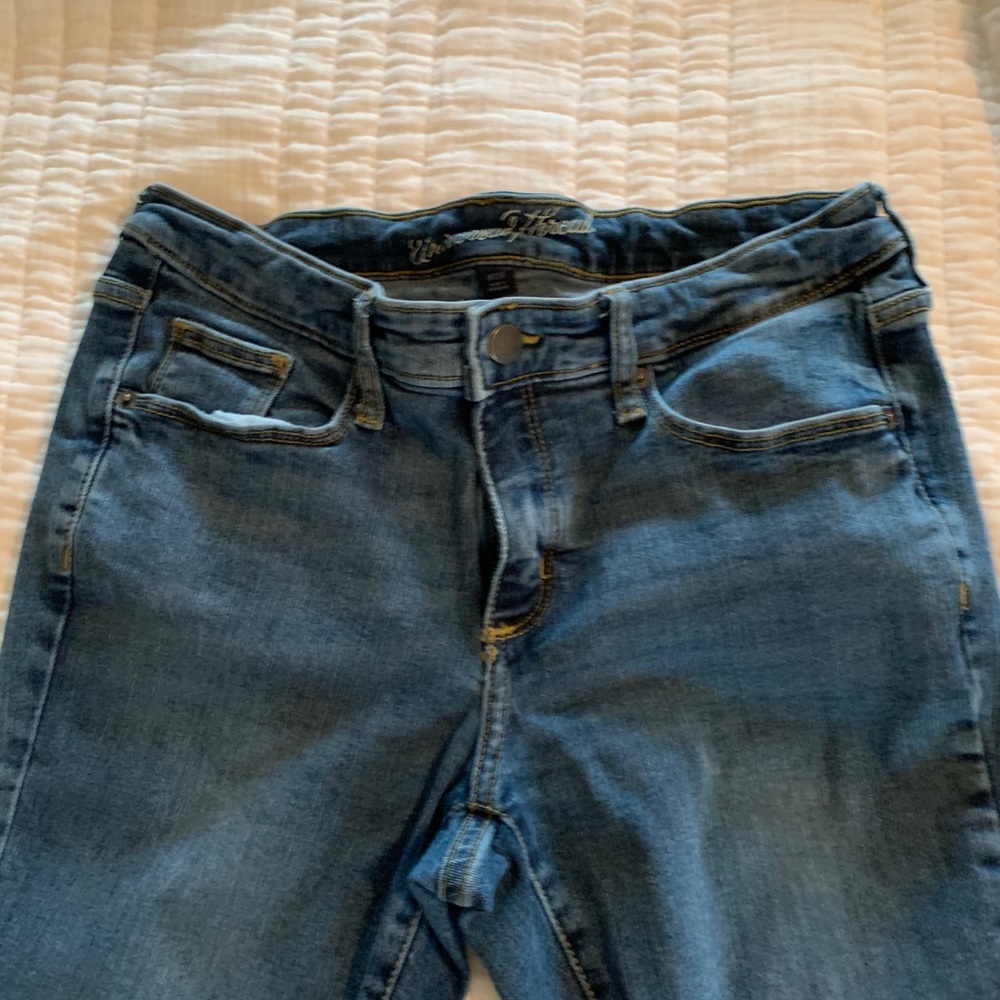 Universal Thread jeans - Picture 3 of 6